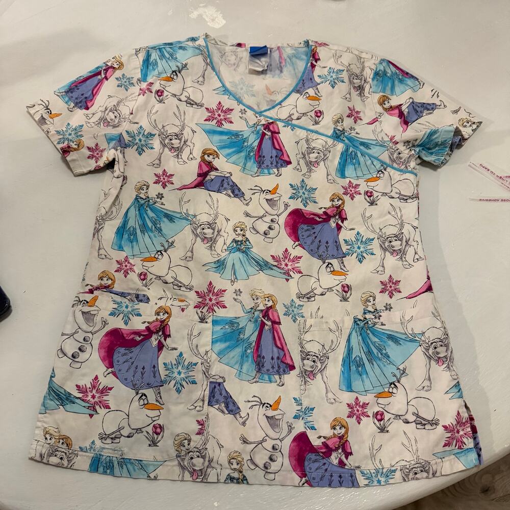 Frozen womens scrub top sz XS Disney kids pediatric nurse medical Elsa Anna cute